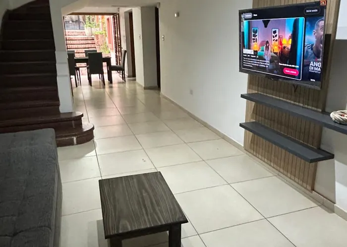 Casa En Nueva Cordoba Con Patio Y Asador