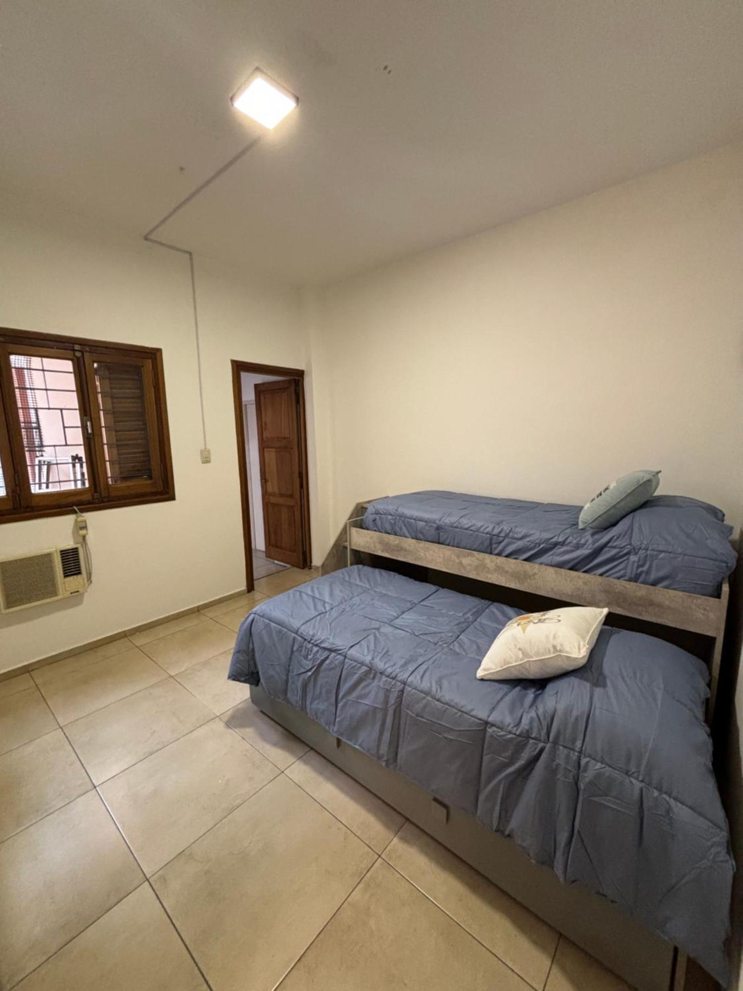 Casa En Nueva Con Patio Y Asador *